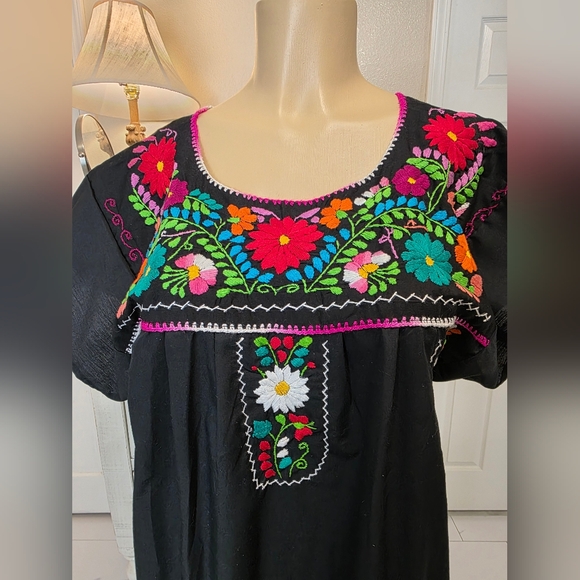 Boho Artisanal Mexican Dress - Picture 5 of 8